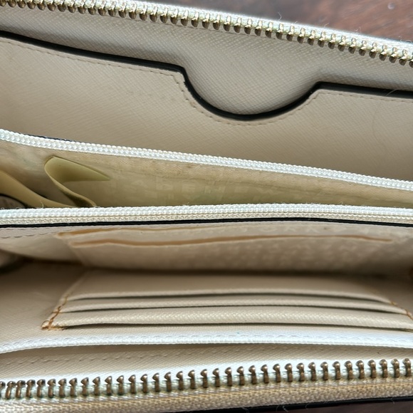 Kate spade wallet zip around (has minor blemishes) - Picture 7 of 8